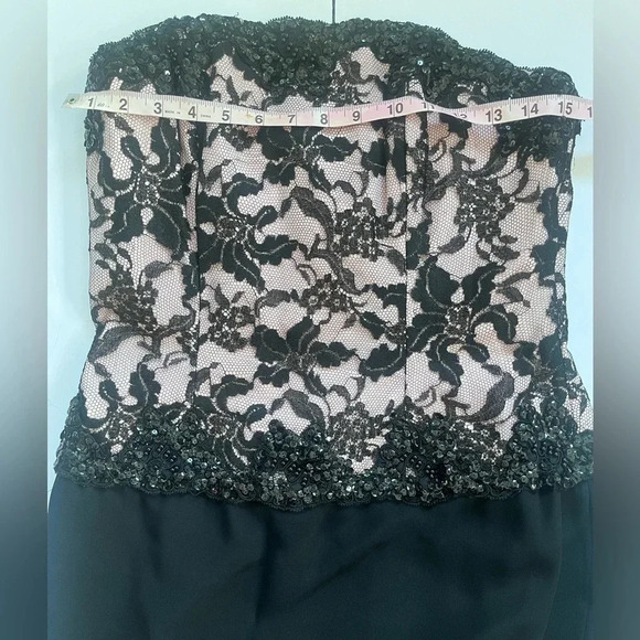 Lian Carlo Nude and Lace Strapless Dress Women Size 10 - Picture 6 of 8